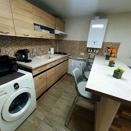 Apartament Lupeni Lupeni  Екстер'єр фото